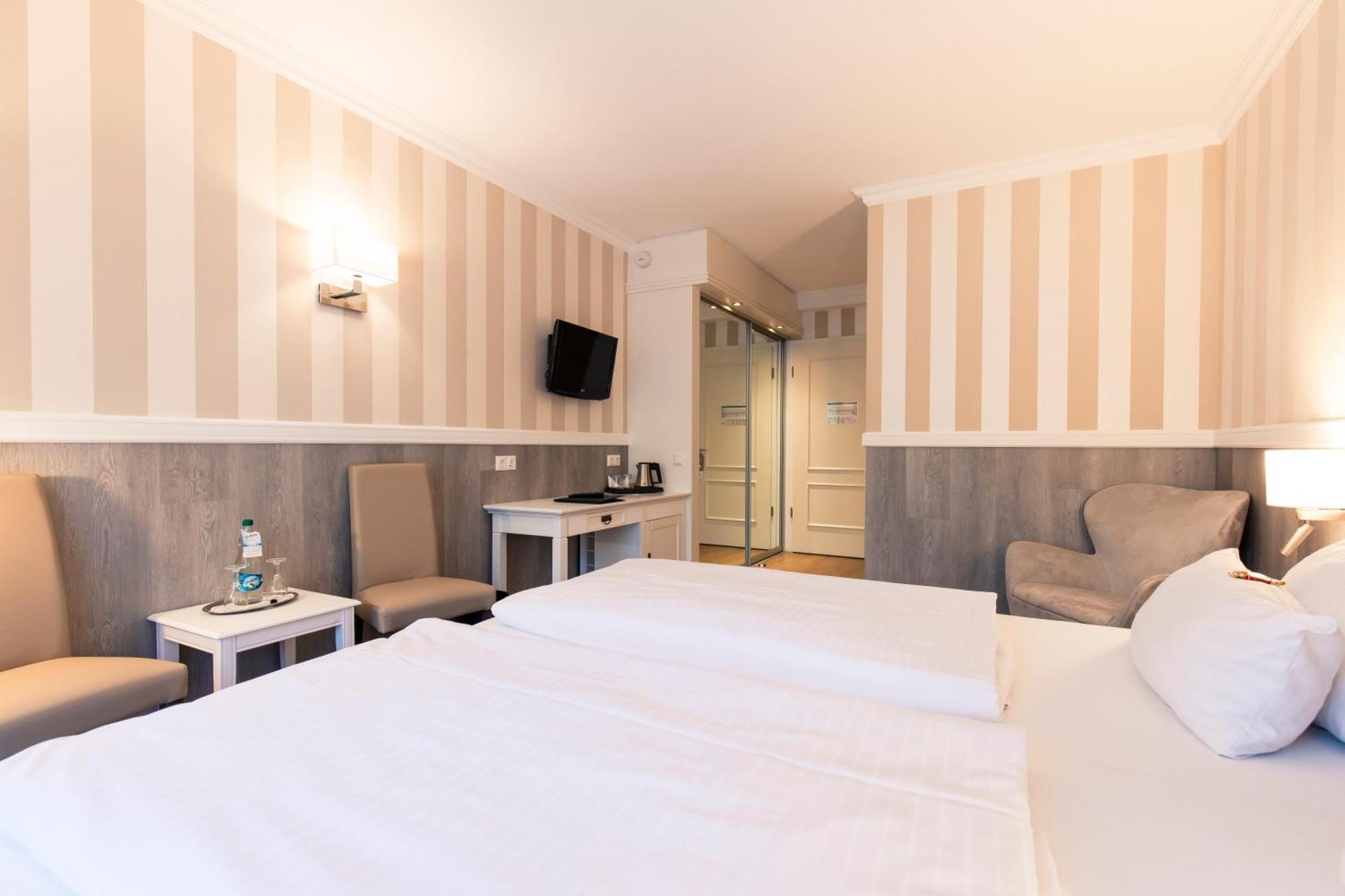 Resort Hotel IV Jahreszeiten Zingst Kültér fotó