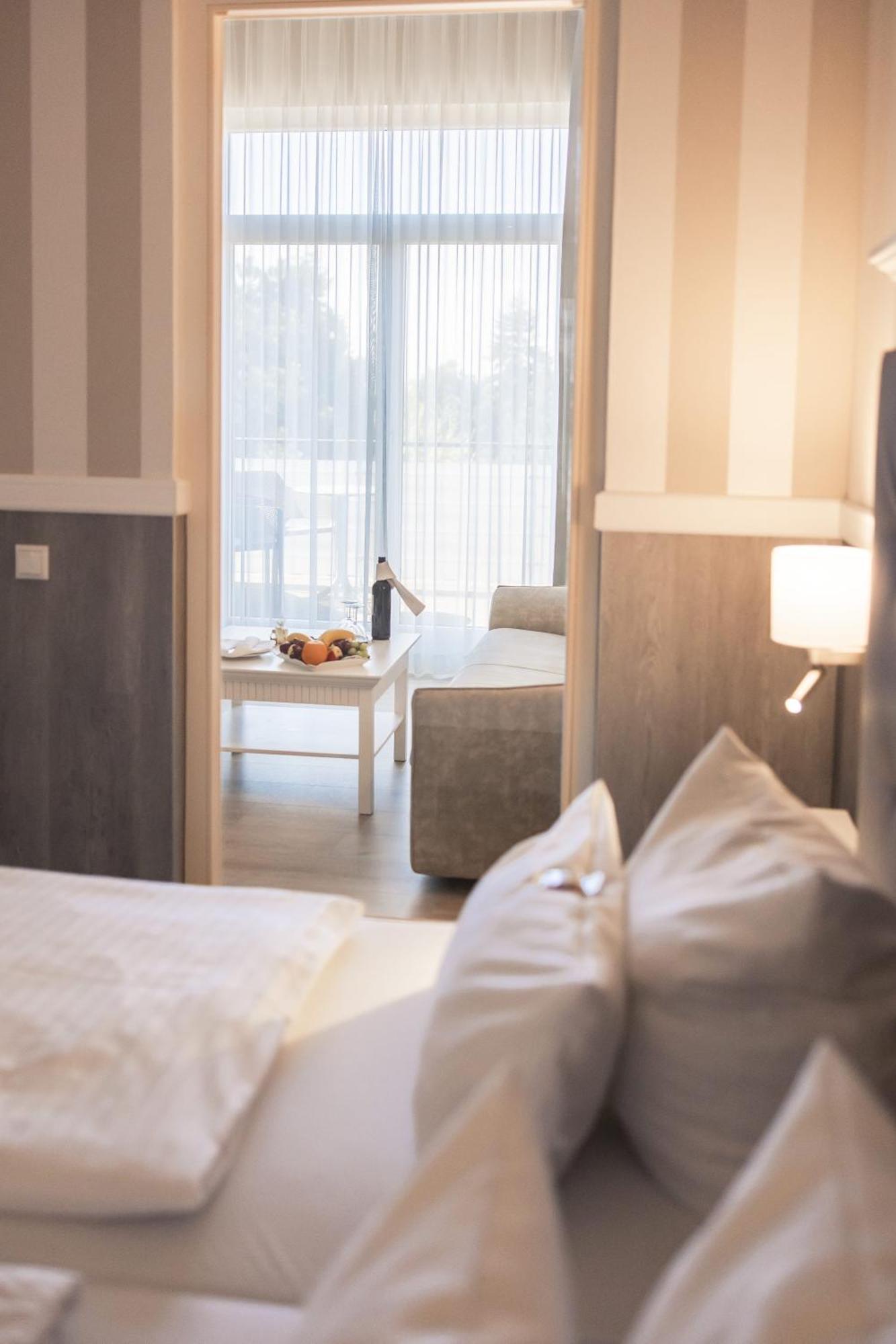 Resort Hotel IV Jahreszeiten Zingst Kültér fotó