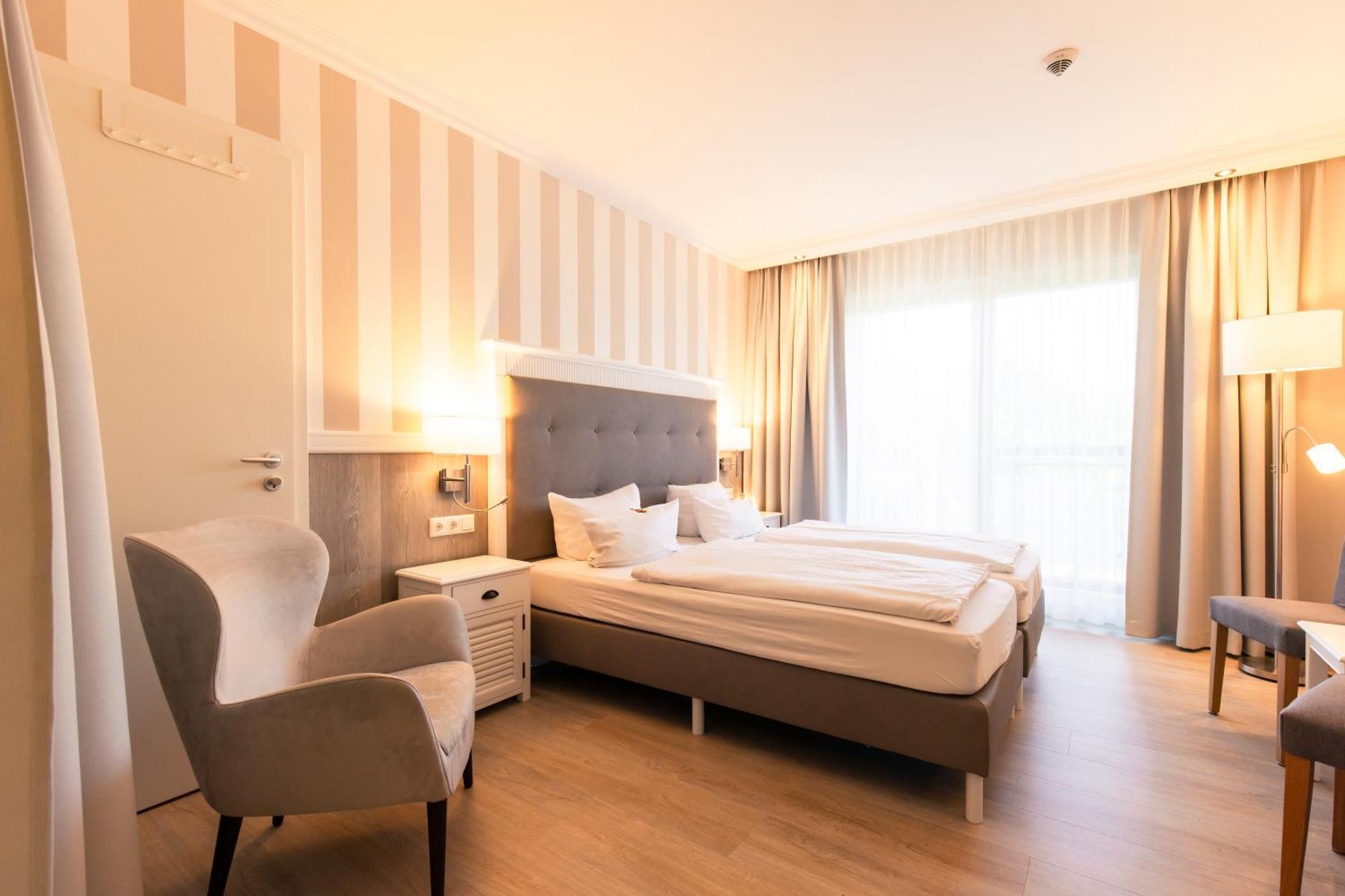 Resort Hotel IV Jahreszeiten Zingst Kültér fotó